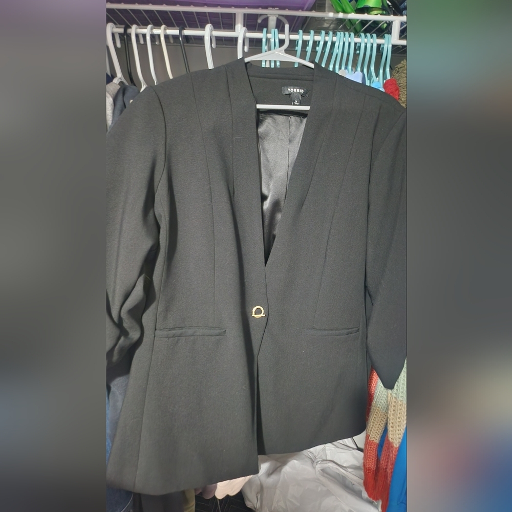 Torrid size 2 blazer